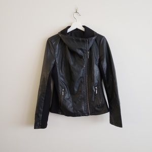 Mossimo Women Black Leather Jacket w Zipper Pocket